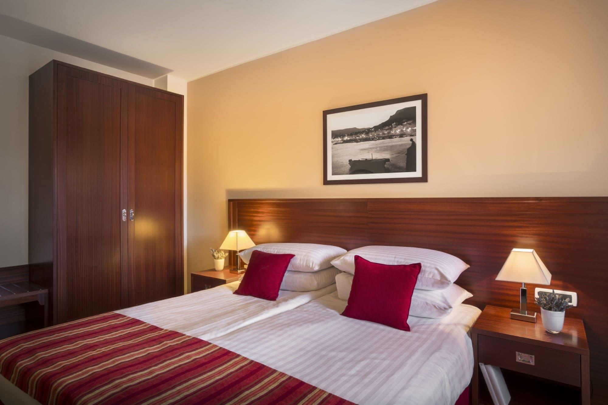 Valamar Atrium Residence 바슈카 외부 사진