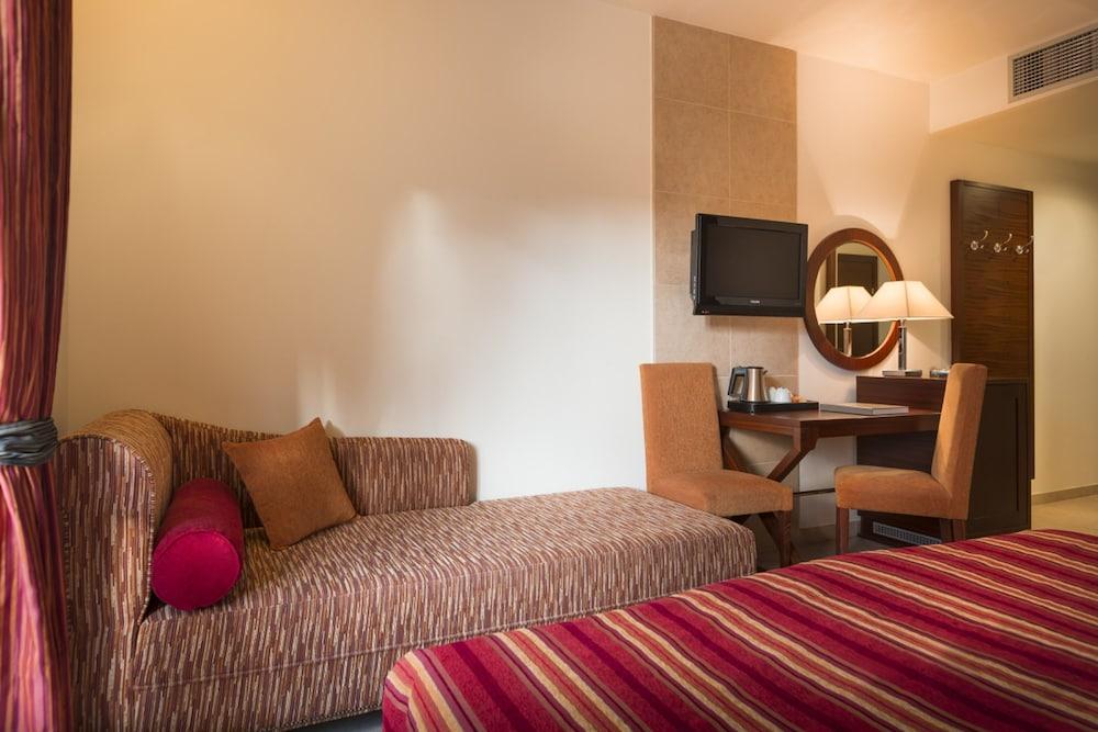 Valamar Atrium Residence 바슈카 외부 사진