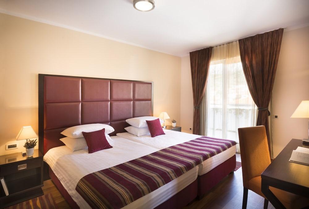 Valamar Atrium Residence 바슈카 외부 사진