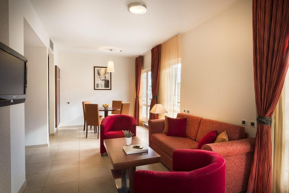 Valamar Atrium Residence 바슈카 외부 사진