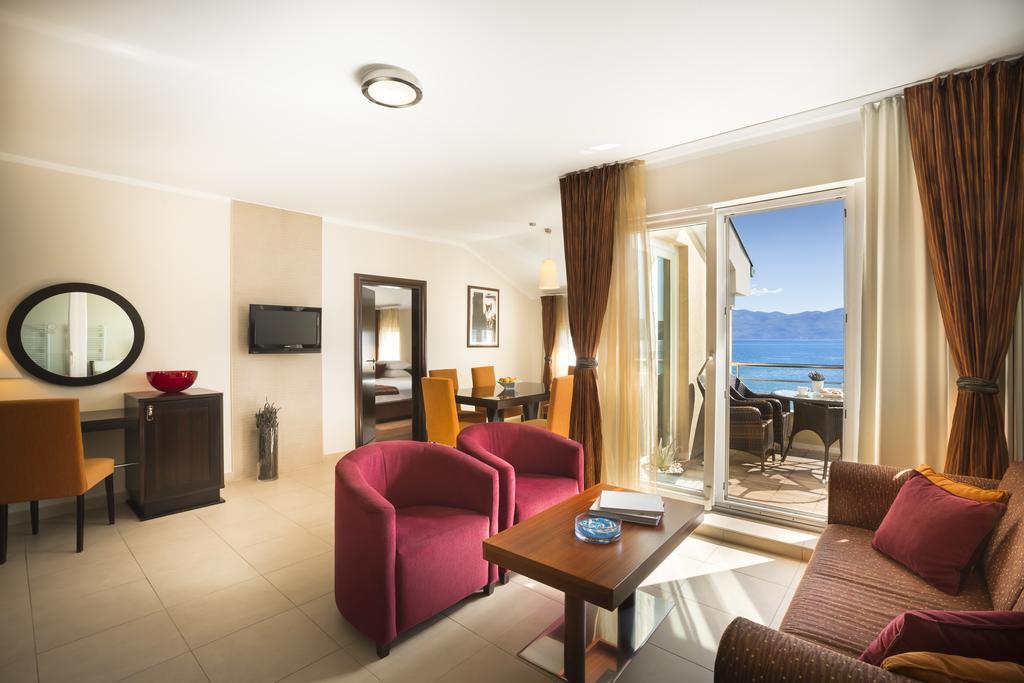 Valamar Atrium Residence 바슈카 외부 사진
