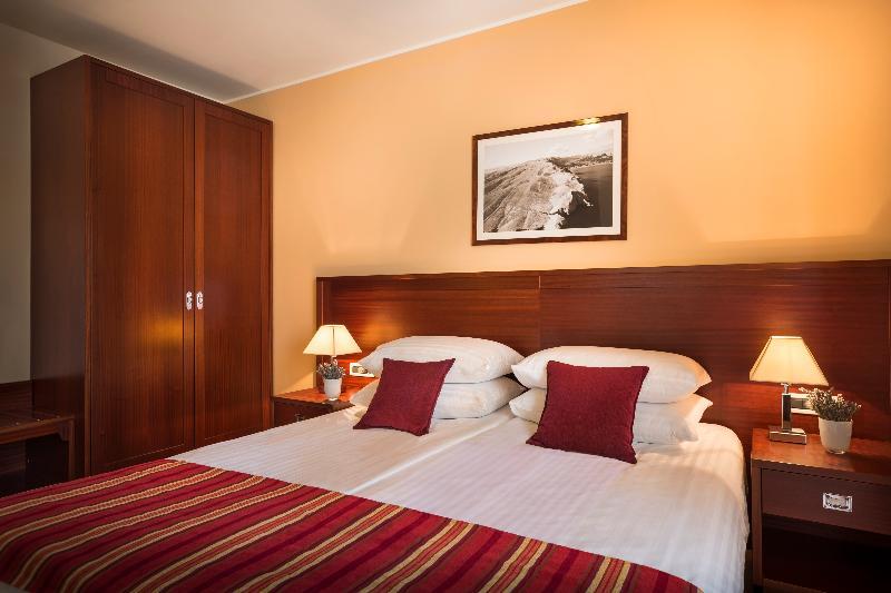 Valamar Atrium Residence 바슈카 외부 사진